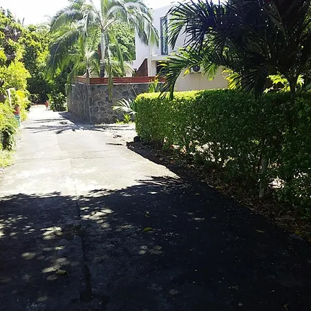 Mau Lakaz Villa Belle Mare Exterior photo